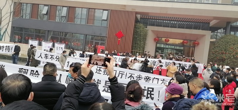 碧源月湖