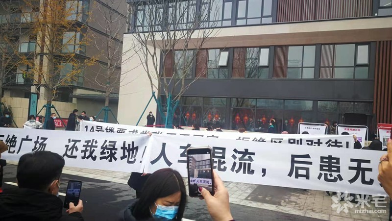 碧源月湖