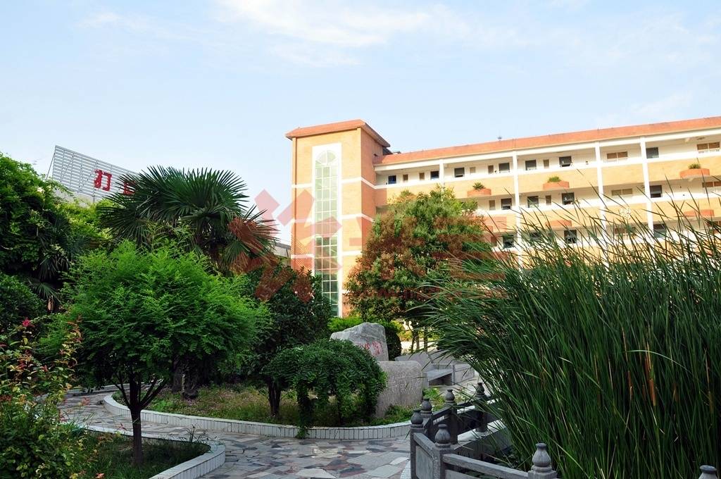 郑州惠民中学(原新东中学)